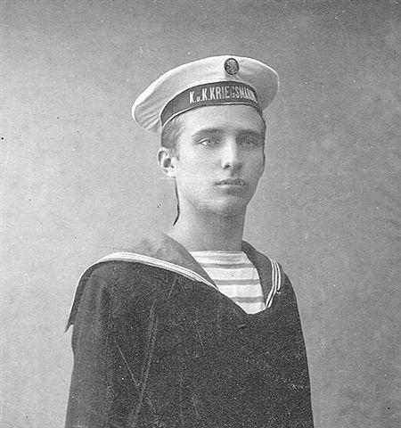 leopold sr. in navy school