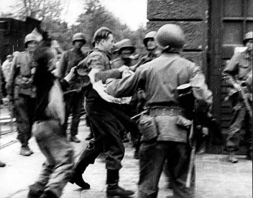 Freed prisoner fighting with German soldier (3)