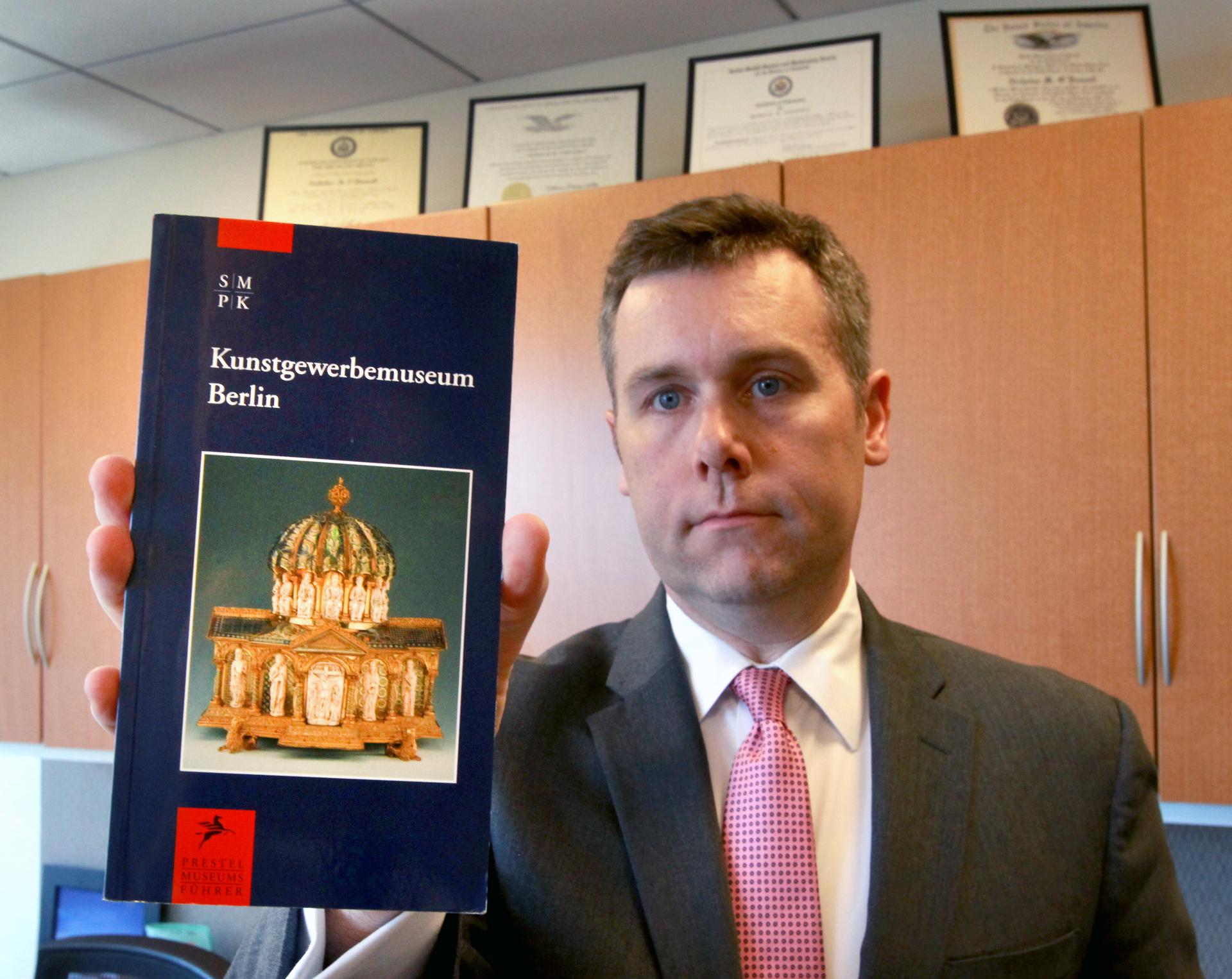 The blue-eyed anti-German "nazi-fighting" Irishman, Nicholas O'Donnell, who is on a crusade to see justice done for the Jews. 