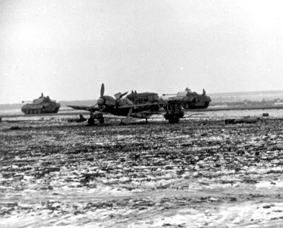 Ostfront Jan. 1944 Panzer am Flugpl. Coscoff