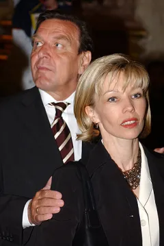 Gerhard Schröder and 4th wife Doris Köpf