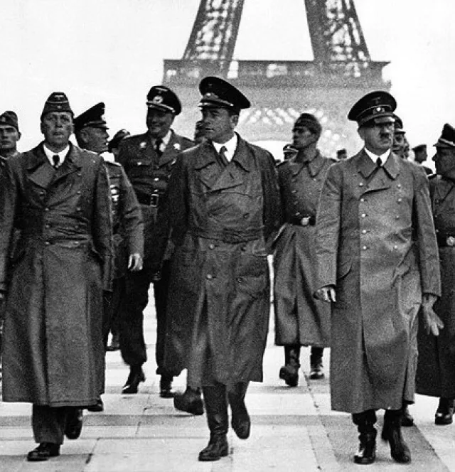 Hitler, Speer and Giesler at the Eiffel Tower