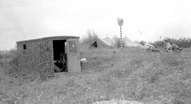 Ostfront  Sochazew Zelte beim Liegeplatz