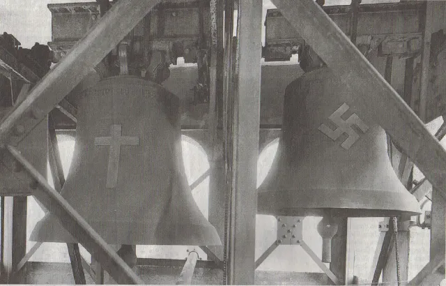 Hakenkreuz und Kirche