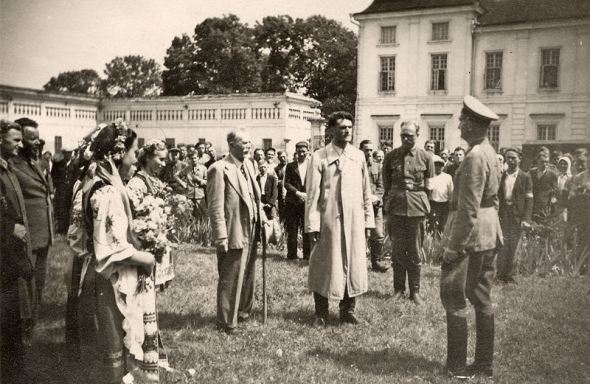 Weary Ukrainians greet the German Wehrmacht in Western Ukraine in the summer of 1941.